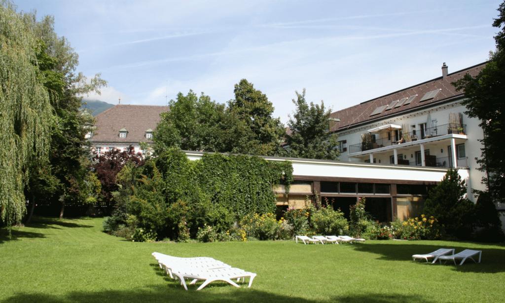 Schlosshotel Post Edelfreisitz Sprengenstein Imst Exterior foto